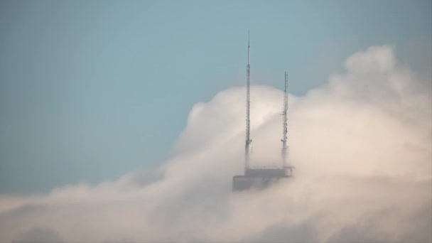 Edificio Hancock Chicago 875 North Michigan Avenue Surge Espesa Niebla — Vídeo de stock