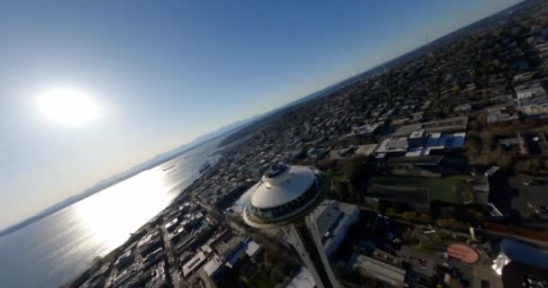 Fpv Yarış Uçağı Seattle Washington Space Needle Uçuyor — Stok video