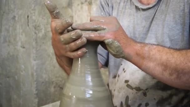 Filmati Ceramica Fabbricazione Uomo Fabbricazione Ceramica Artigianale Una Fabbrica Lancio — Video Stock