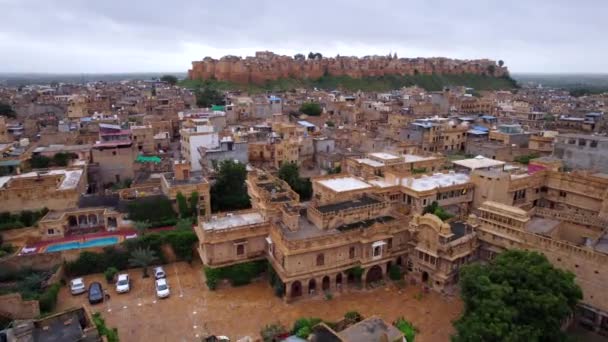Flygdrönare Utsikt Över Jaisalmer Fort Flyger Över Omgivande Husen Unescos — Stockvideo