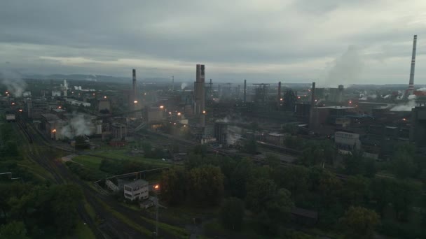 Panoramatický Záběr Dronu Ostravské Ocelárny Největšího Znečišťovatele Ovzduší Regionu — Stock video
