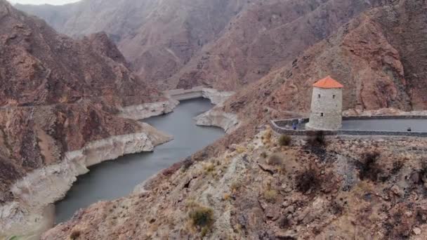 Eski Değirmenin Artenara Daki Parralillo Barajının Gran Canaria Adasındaki Görüntüsü — Stok video