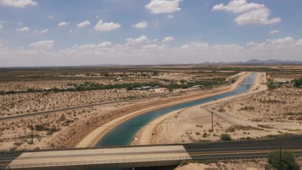 Vattenkanalen Nära Florens Arizona Drönarvy — Stockvideo