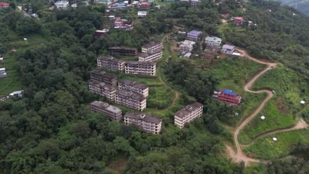 Bâtiments Abandonnés Sommet Colline — Video