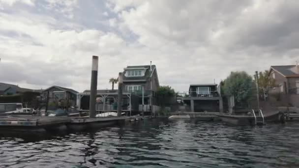 Cenário Cais Casas Parque Nacional Biesbosch Países Baixos — Vídeo de Stock