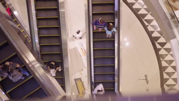 Overhead View People Escalators Building Chiang Mai Thailand Pov — Stockvideo