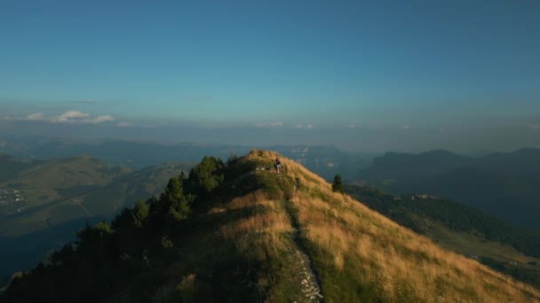Happy Young Couple Hiking Trekking Alps Mountains Panoramic Monte Baldo — Stock Video