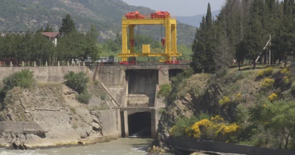 Central Hidroeléctrica Río Kura Cerca Mtskheta Georgia Amplia — Vídeos de Stock