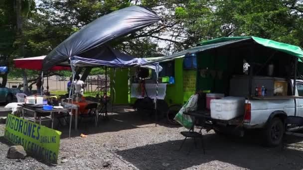 Kosta Rika Daki Yolun Yanındaki Küçük Yerel Latin Amerika Restoranı — Stok video