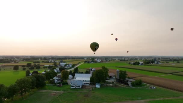 Lancaster County Pennsylvania Daki Amish Çiftliği Kırsal Kesimlerde Gün Batımında — Stok video