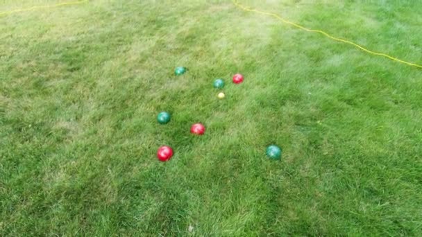 Hoge Hoek Schot Van Het Spelen Van Traditionele Boules Spel — Stockvideo