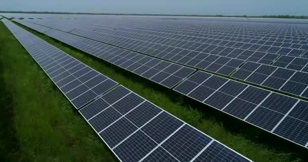 Imagens Drones Voo Sobre Fazenda Painel Solar Energia Alternativa Verde — Vídeo de Stock