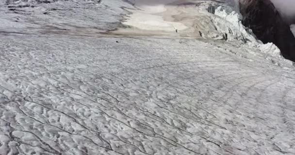 Drohnenflug Über Den Langsam Sterbenden Steingletscher Der Sustenpassregion Der Schweizer — Stockvideo