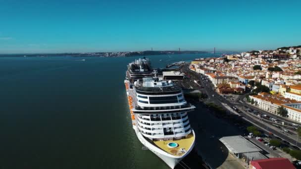 Aerial View Msc Virtuosa Cruise Ship Bright Sunny Day Lisbon — Stock videók
