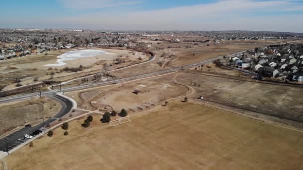 Soccer Field Dog Park Suburban Neighborhood Colorado State Parks Autumn — Stock Video