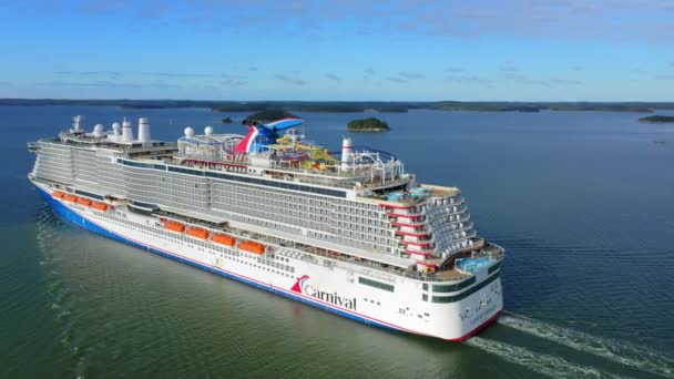Cruzeiro Carnival Celebration Arquipélago Finlandês Durante Ensaios Marítimos Vista Orbitando — Vídeo de Stock