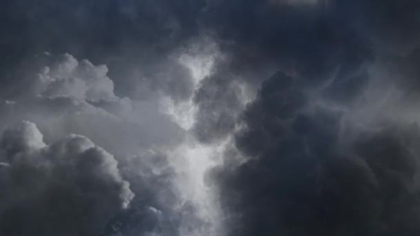 Blick Auf Gewitter Dunklen Kumulonimbuswolken — Stockvideo