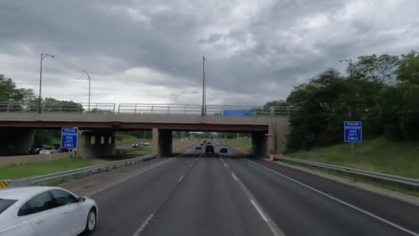 Pov Vrachtwagen Rijdt Onder Verschillende Bruggen Chicago — Stockvideo