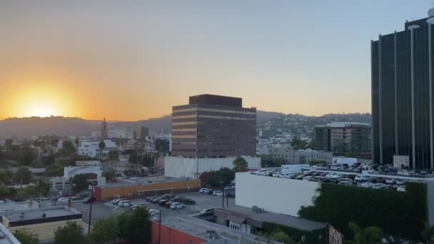 Λος Άντζελες Στο Ηλιοβασίλεμα Κτίριο Cnn Στην Καλιφόρνια Ηπα Panning — Αρχείο Βίντεο