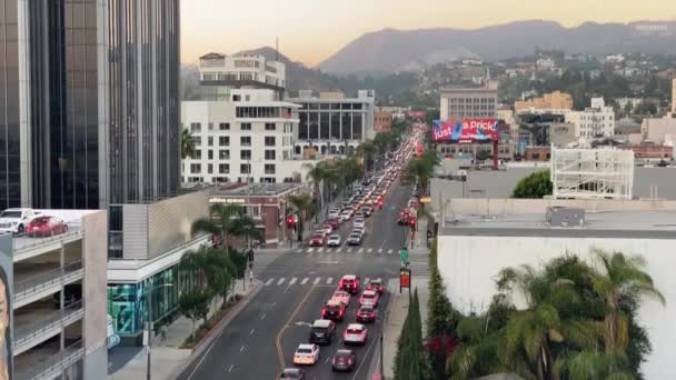 Трафик Перекрестке Центре Лос Анджелеса Сумерках Калифорнии Сша Aerial — стоковое видео