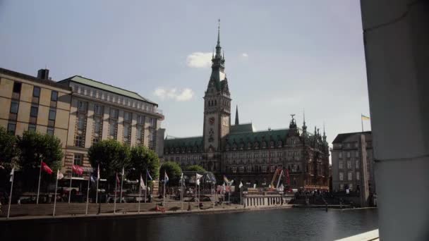 Hôtel Ville Hambourg Rathaus Sur Une Vue Ensoleillée Depuis Alsterarkaden — Video