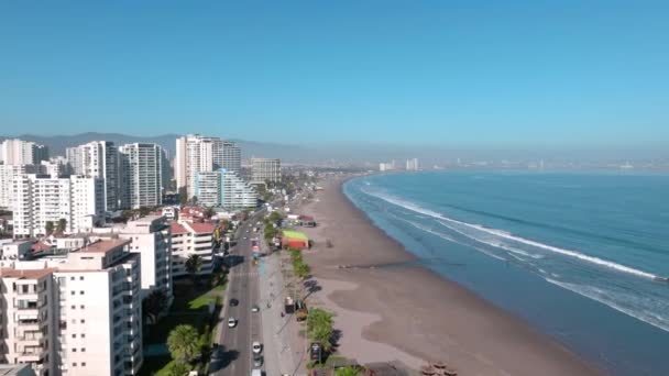 공중에서 내려다본 칠레의 켐보라 세레나의해 — 비디오
