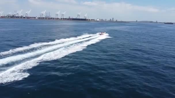Αγώνες Speedboat Long Beach Από Μαρίνα Lbc Προς Νησί Catalina — Αρχείο Βίντεο