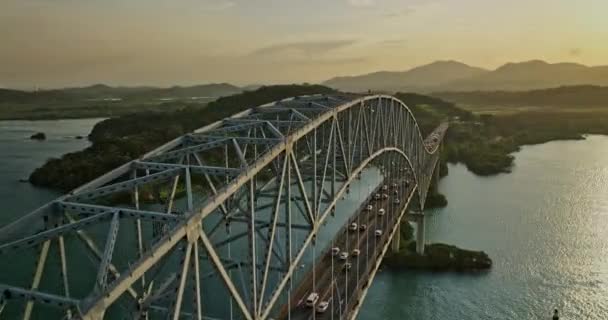 Ciudad Panamá Aérea V45 Espectacular Vista Sobrevolando Icónico Puente Amercias — Vídeos de Stock