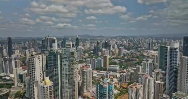 Panama City Aerial V78 Przelot Dronem Kinowym Dół Przez Dzielnicy — Wideo stockowe