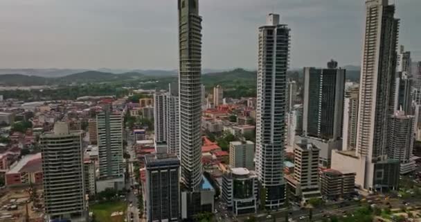 Panama City Aerial V17 Облетает Кондоминиум Яхт Клуба Захватывая Прибрежные — стоковое видео