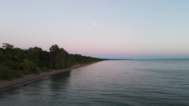 Drone Tiro Voando Longo Costa Canadá Crepúsculo Hora Azul — Vídeo de Stock