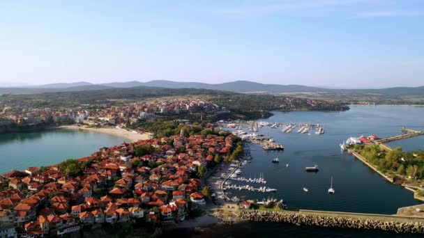 Sozopol Puerto Marítimo Costa Del Mar Negro Bulgaria Tiro Aéreo — Vídeos de Stock