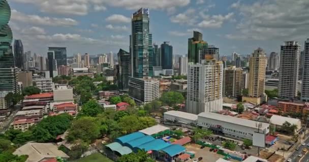 Panama City Aerial V79 Низкоуровневый Беспилотный Летательный Аппарат Между Высотными — стоковое видео