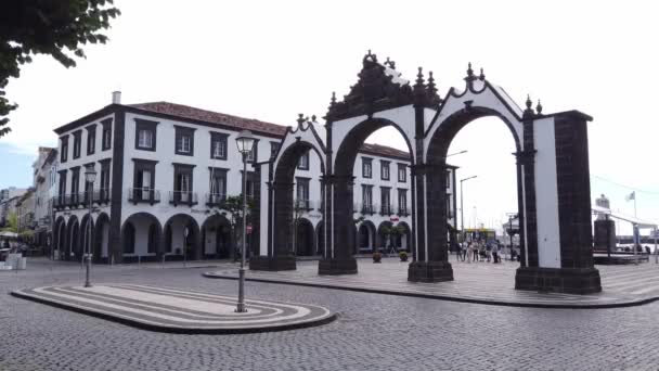Puertas Ciudad Ponta Delgada Plaza Armas Océano Atlántico Azores — Vídeos de Stock
