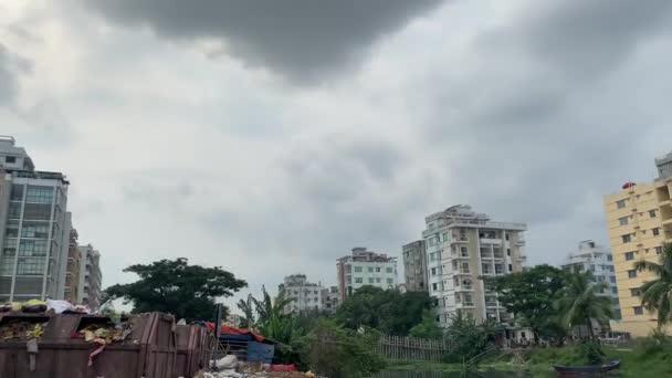 Inquinamento Plastica Contaminare Acque Del Fiume Dacca Bangladesh Inclinazione Verso — Video Stock
