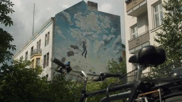 Closeup Street Art Mural Urban Street Bicycles Foreground Kreuzberg Berlin — Stock videók