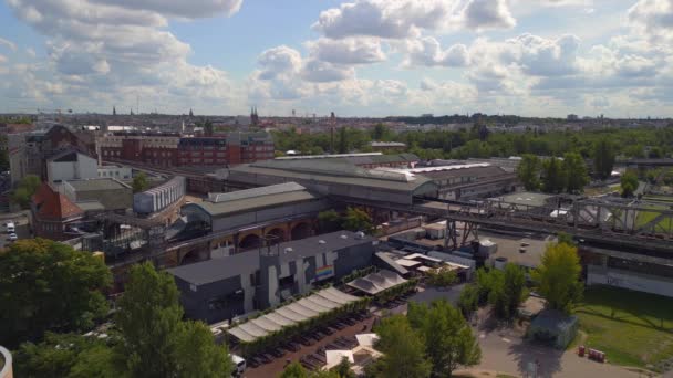 Metro Bahn Entra Estação Metro Grande Visão Aérea Voo Voar — Vídeo de Stock