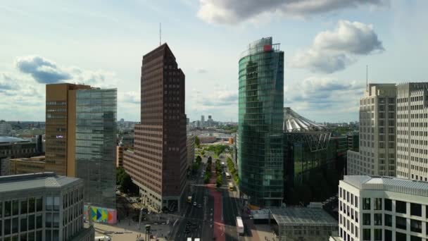 Flug Zum Sony Center Spektakulärer Flug Aus Der Luft Ganz — Stockvideo