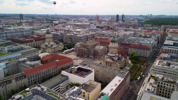 Magnífica Vista Aérea Vuelo Panorámica Dron Curvo Francés Alemán Catedral — Vídeo de stock