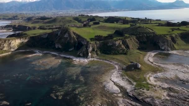 Krásná Letecká Krajina Nového Zélandu Poloostrov Kaikoura Pobřeží Pohoří — Stock video