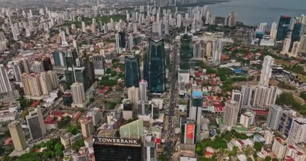 Panama City Aerial V20 Birds View Reverse Flyover Calle Capturing — стоковое видео