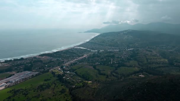 Dolly Vue Aérienne Maitencillo Par Une Journée Nuageuse Village Exclusif — Video