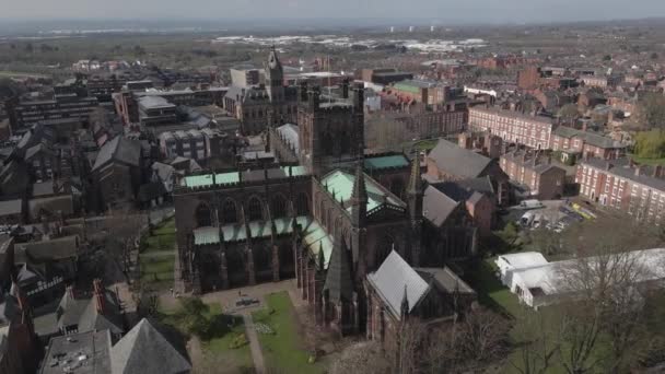 Orbitando Aérea Famosa Catedral Chester Reino Unido — Vídeo de stock