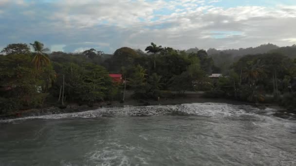 Widok Lotu Ptaka Playa Negra Cahuita Pacyfiku Kostaryki — Wideo stockowe