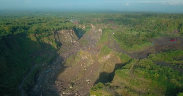 Drone Disparo Big Valley Ladera Del Volcán Como Camino Para — Vídeos de Stock