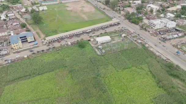 Aerial Cityscape Jos Plateau Nigeria Înclinare Sus Dezvăluie Împușcat Larg — Videoclip de stoc