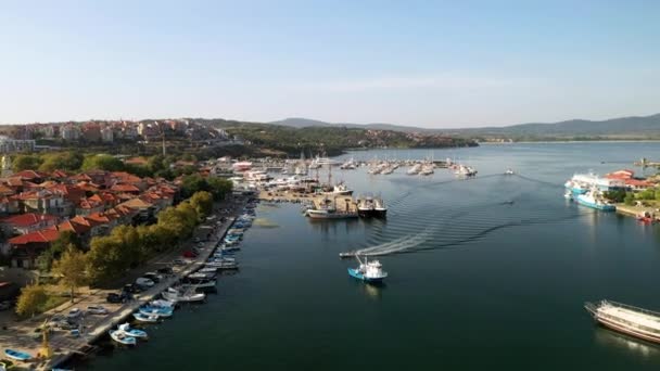 Puerto Marítimo Sozopol Costa Del Mar Negro Bulgaria Tiro Aéreo — Vídeos de Stock