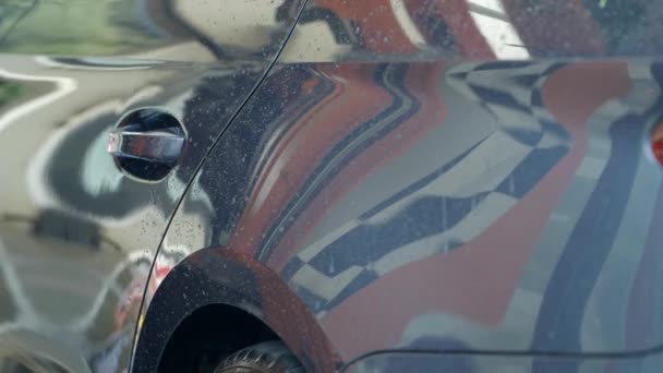 Voertuig Detail Auto Wasdroger Blazen Waterdruppels Carrosseriepanelen — Stockvideo