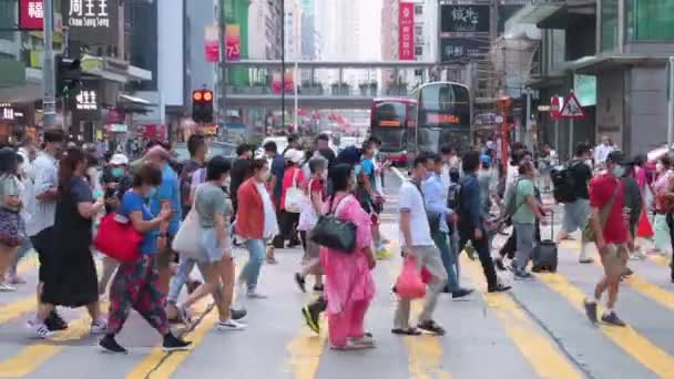 Peatones Corriendo Caminando Agitado Ocupado Cruce Cebra Una Las Zonas — Vídeos de Stock