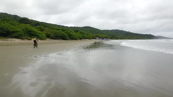 Beach Biker Nicaragua Fcjuan Sur Mtb Competition Beach Nicaragua Mtb — стоковое видео